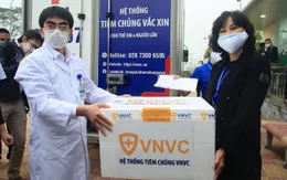 Hơn 900 nhân viên y tế TP.HCM được tiêm vaccine ngừa Covid-19 đợt đầu