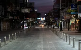 Thái Lan đóng cửa hàng loạt địa điểm giải trí ban đêm để chống dịch