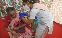 Bị tiêm vaccine phòng dại thay vì vaccine COVID-19