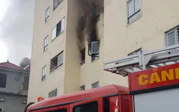 Cháy chung cư 21 tầng, nhiều người tháo chạy