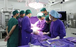 Phẫu thuật khối u di căn ổ bụng cho bệnh nhân ung thư tinh hoàn