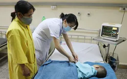 Trẻ 6 tuổi bị ngộ độc do uống phải thuốc chống loạn thần của mẹ