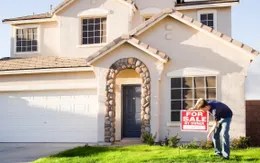 Mỹ không đủ nhà để bán