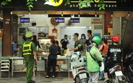 Hàng quán vỉa hè Hà Nội bắt đầu đóng cửa từ chiều 3/5