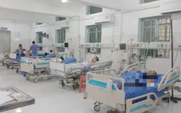 Nhập viện trong tình trạng hôn mê do uống rượu, dùng thuốc không đúng giờ