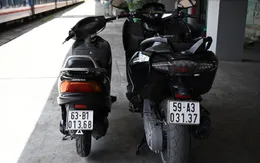 2 mô tô bạc tỷ không rõ nguồn gốc trên tàu hỏa