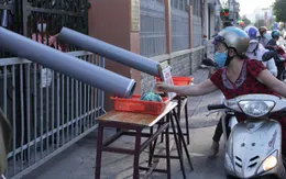 'ATM lướt ống' cung cấp đồ ăn cho người nghèo mùa dịch COVID-19