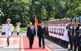 [ẢNH] Lễ đón Tổng Bí thư, Chủ tịch nước Lào Thongloun Sisoulith thăm hữu nghị chính thức Việt Nam