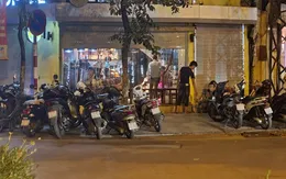 Nhiều hàng quán ở Hà Nội vẫn đông khách sau 21h