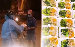 Ấm lòng bữa cơm mùa dịch cho những người vô gia cư tại TP Hồ Chí Minh