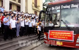 Mang y đức và tình cảm "chia lửa" với lực lượng y bác sĩ tại tâm dịch TP Hồ Chí Minh
