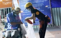 Trao tặng 1.000 phần quà mỗi tối cho người vô gia cư