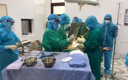 Mổ cấp cứu cho bệnh nhân viêm ruột thừa cấp khi đang cách ly y tế