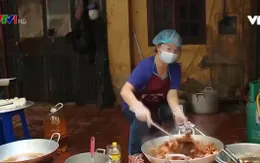 Bếp từ thiện của hội người cao tuổi những ngày giãn cách