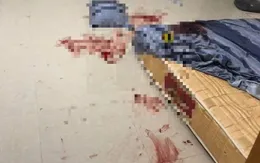 Nam sinh cầm dao đâm trọng thương hai mẹ con bạn cùng lớp