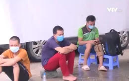 Nhiều người lao động mắc kẹt tại cửa ngõ Thủ đô