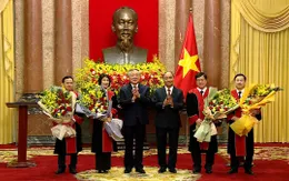 Chủ tịch nước trao quyết định bổ nhiệm Thẩm phán Tòa án nhân dân tối cao