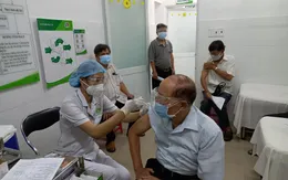 Đẩy mạnh tiêm chủng mũi 2, bảo vệ vùng xanh ở TP. Hồ Chí Minh