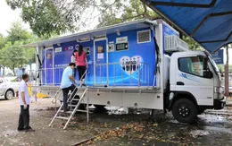 Tiền Giang đưa vào hoạt động xe xét nghiệm lưu động tại các điểm nóng