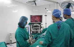 Phẫu thuật cấp cứu bệnh nhân bị dao dâm thấu ngực