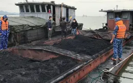 “Nóng” buôn lậu trên biển dịp cuối năm