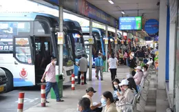 Bến xe nhộn nhịp, ga tàu đìu hiu ngày giáp Tết