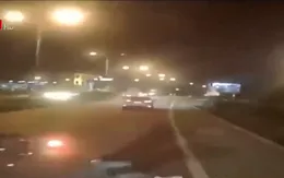 Tài xế ô tô làm chủ tốc độ tránh tai nạn nghiêm trọng