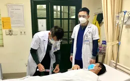 Hi hữu: Người đàn ông bị chấn thương tinh hoàn khi đi xe phân khối lớn