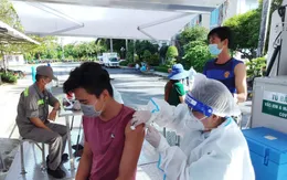 Bộ Y tế: Giảm thời gian làm việc mỗi tuần cho nhân viên y tế chống dịch