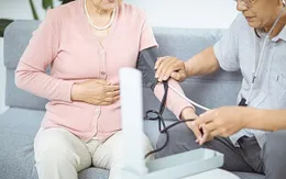 Chọn dinh dưỡng có cải tiến đột phá trong chăm sóc sức khỏe cho người trung và cao tuổi