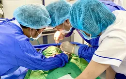 Chạy đua với thời gian cấp cứu bệnh nhân uốn ván nguy kịch