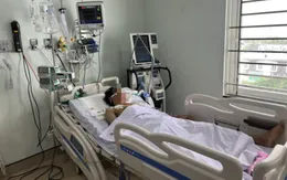 Cảnh báo nguy cơ ngộ độc rượu dịp cuối năm
