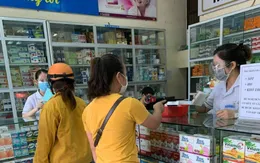 Tự ý mua thuốc điều trị bệnh: Nguy hiểm khó lường
