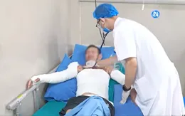 Bỏng 1/3 cơ thể do nồi nước sôi gần 20 lít dội vào người
