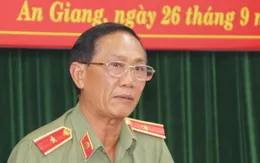 Cách mọi chức vụ trong Đảng với nguyên Giám đốc Công an tỉnh và nguyên Chỉ huy trưởng Bộ đội Biên phòng tỉnh An Giang