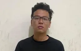 Mất 2,2 tỷ đồng để "giải hạn" sau khi đi xem bói bài