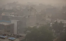 Hạn chế do ô nhiễm được dỡ bỏ ở thủ đô Ấn Độ mặc dù chất lượng không khí vẫn “rất kém”