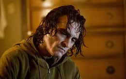 Hé lộ hình ảnh đầu tiên của Joaquin Phoenix trong "Joker 2"