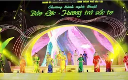 BST Hương Sắc Ngàn Hoa: Vẽ mộng mơ của những mùa hoa Đà Lạt lên áo dài