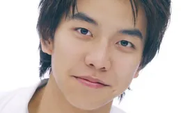 Vừa nhận thu nhập ca hát 18 năm, Lee Seung Gi dùng tất cả làm từ thiện