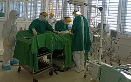 Phẫu thuật cấp cứu cho bệnh nhân bị viêm ruột thừa mắc COVID-19