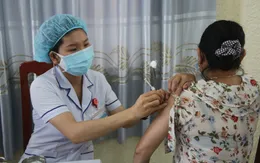 Đẩy mạnh tiêm vaccine phòng COVID-19 mũi bổ sung và mũi nhắc lại