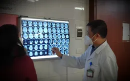 Cảnh báo tình trạng ngộ độc khí CO do sưởi ấm bằng than tổ ong
