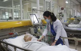 Bệnh nhân xuất huyết não, nguy cơ tử vong do di chứng ngộ độc methanol