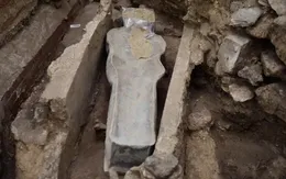 Phát hiện quan tài 700 năm tuổi tại Nhà thờ Đức Bà – Paris