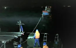 Cứu kéo thành công tàu cá Nam Định gặp nạn trên biển Quảng Bình