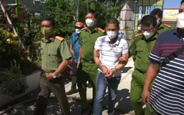 Bắt nhóm "giang hồ" hỗn chiến bằng dao, súng trên cầu như phim hành động