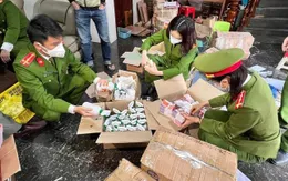 Phát hiện cơ sở sản xuất hàng ngàn chai xịt khuẩn, dầu gió giả