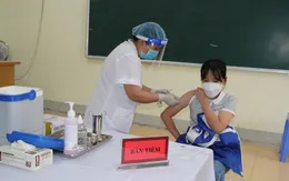 Cao Bằng tiêm vaccine COVID-19 cho hơn 700 học sinh lớp 6 tại 7 huyện, thành phố