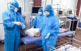 Cấp cứu thành công bệnh nhân COVID-19 có dị vật đường thở phức tạp